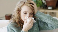 过敏性鼻炎的典型表现有哪些？过敏性鼻炎需要与哪些疾病区分开？